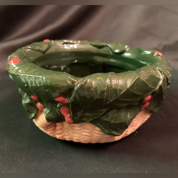 MERRY! - Vintage Charlestowne Pottery Bowl, Green Christmas Holly, Hand made - Picture 3 of 8